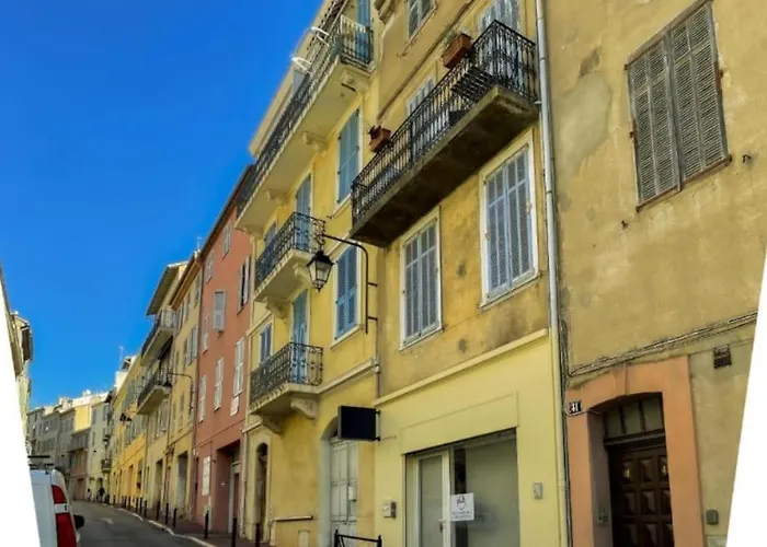 - 41rp Apartman Cannes